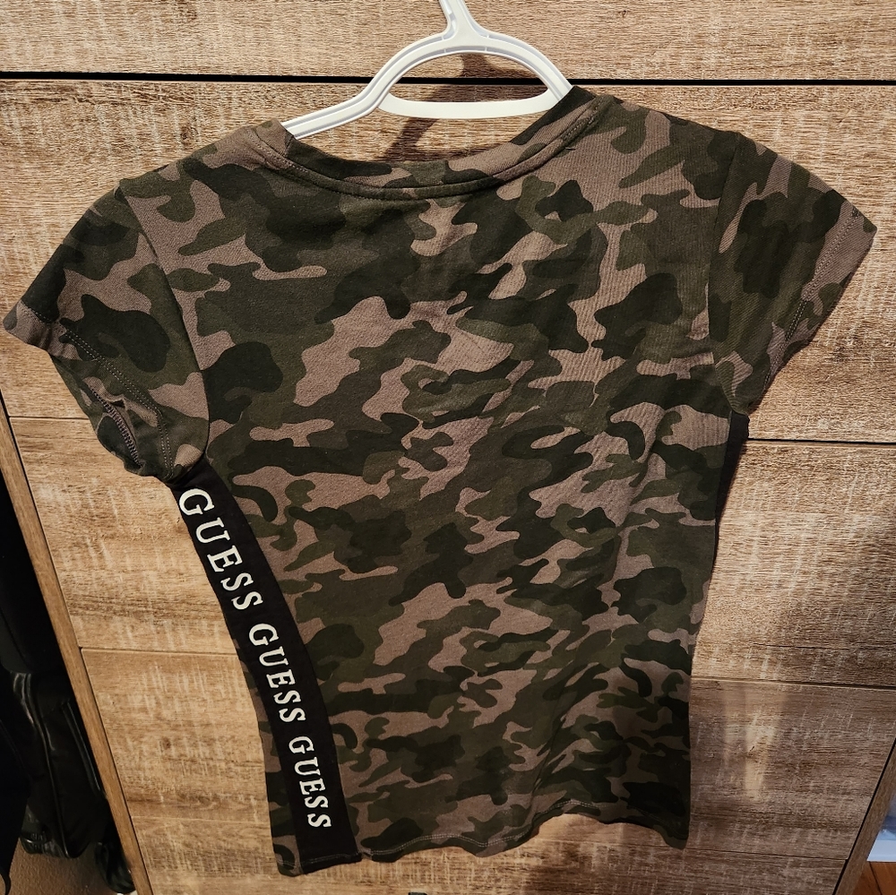 Guess - tshirt - Picture 3 of 3